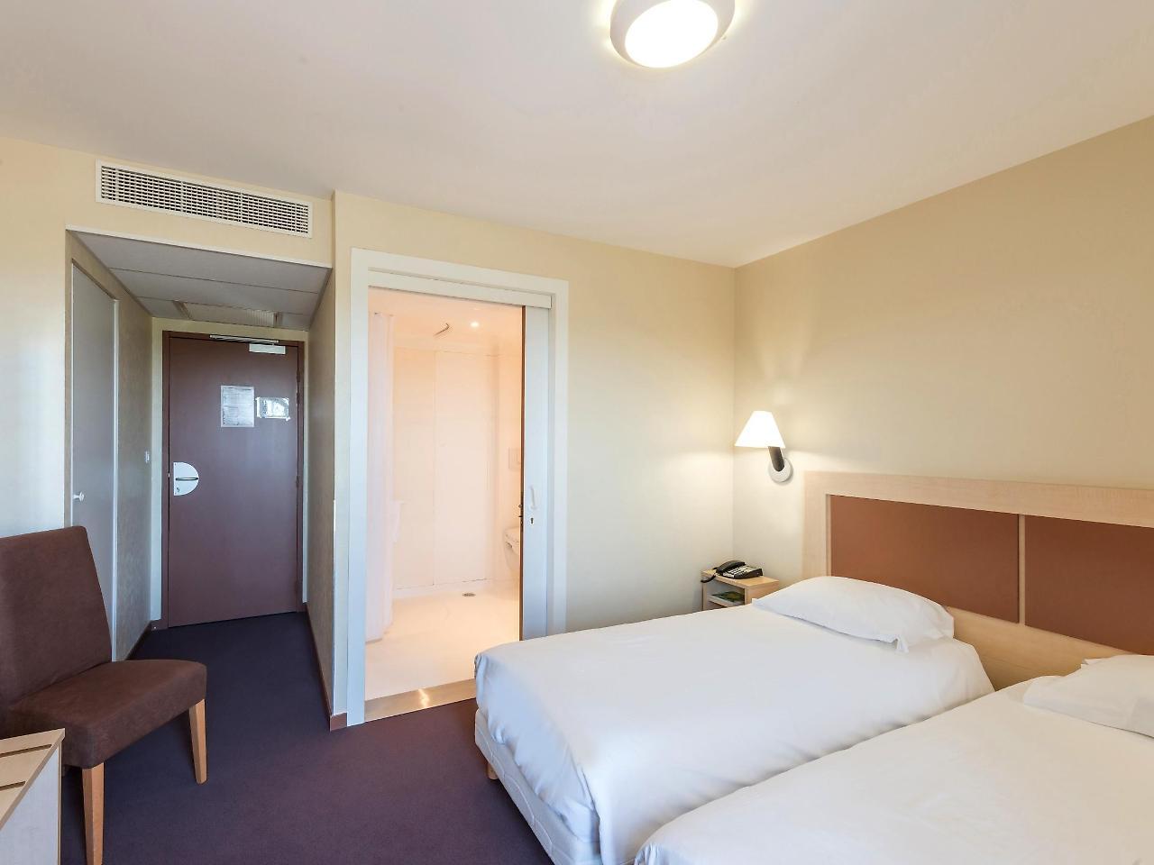 Cit'Hotel Talencia Туар Екстериор снимка