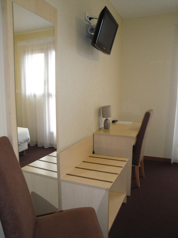 Cit'Hotel Talencia Туар Стая снимка