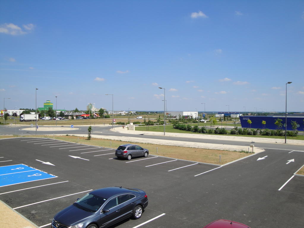 Cit'Hotel Talencia Туар Екстериор снимка